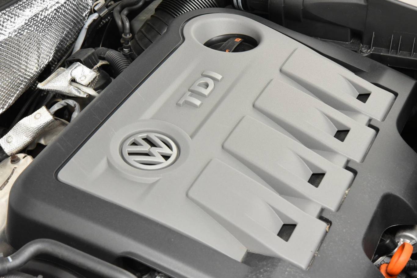 VOLKSWAGEN Tiguan 57