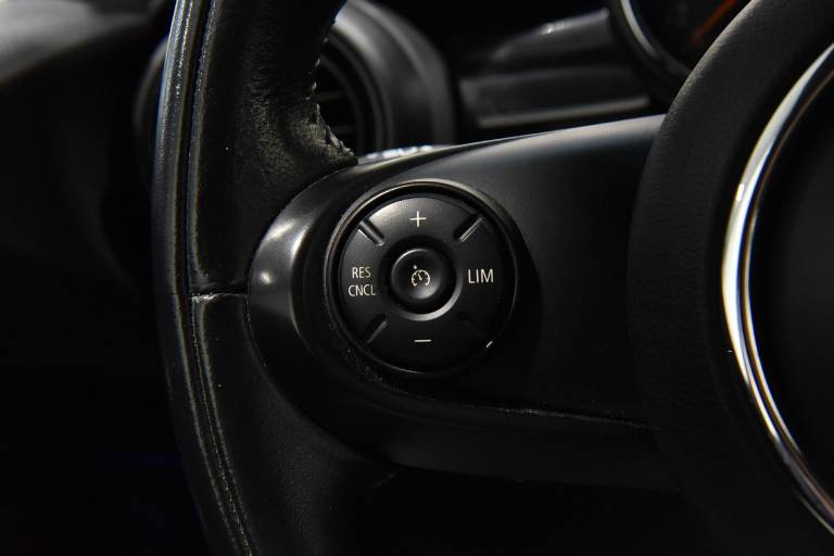 MINI Cooper D 7