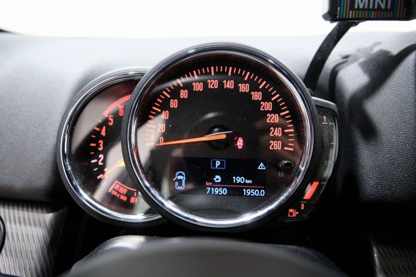 MINI Countryman 8