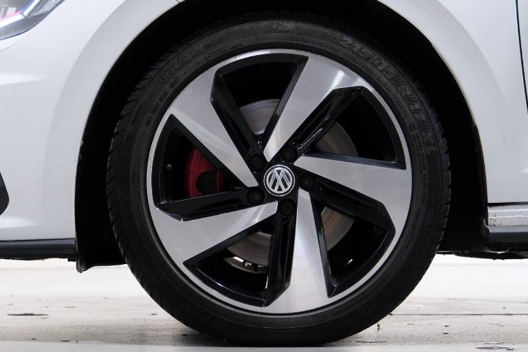 VOLKSWAGEN Polo GTI 17