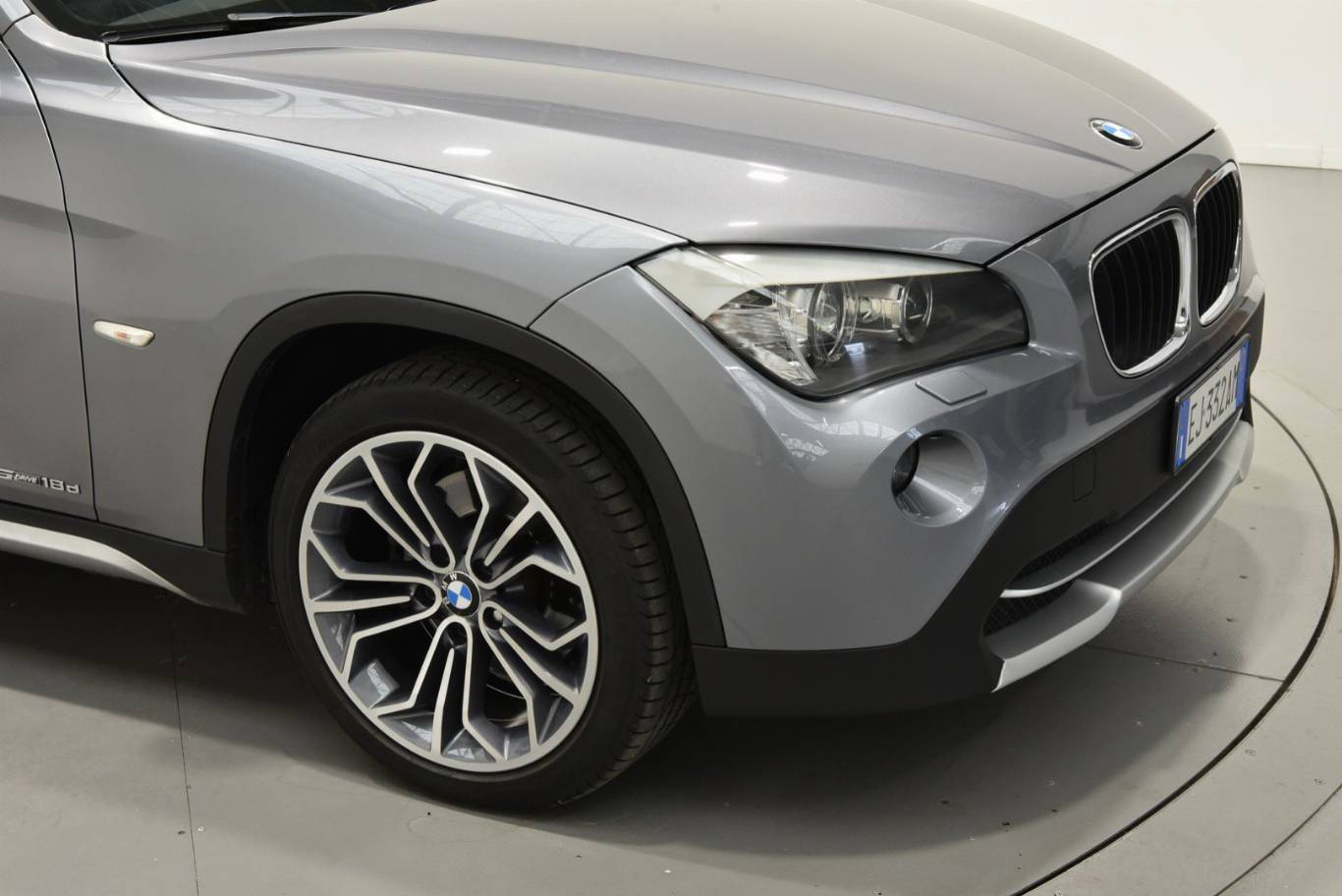 BMW X1 53