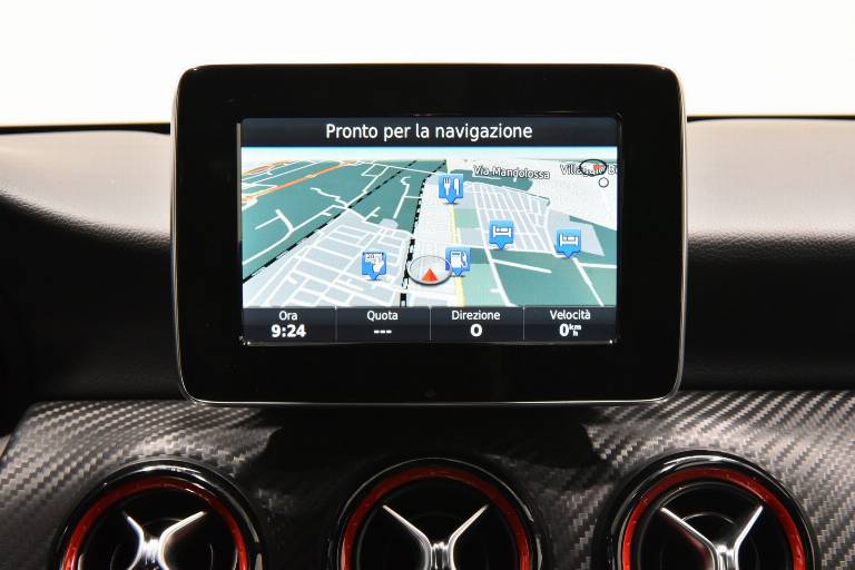 MERCEDES-BENZ A 45 AMG 12