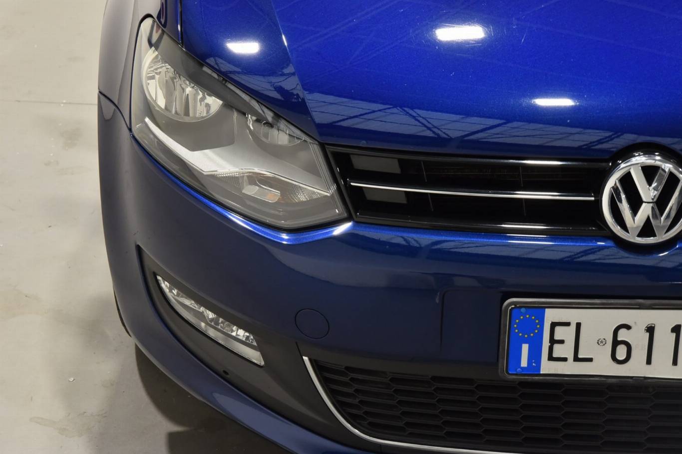 VOLKSWAGEN Polo 27