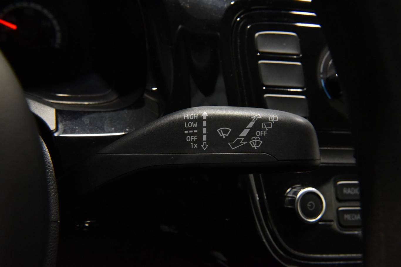 VOLKSWAGEN Up! 15