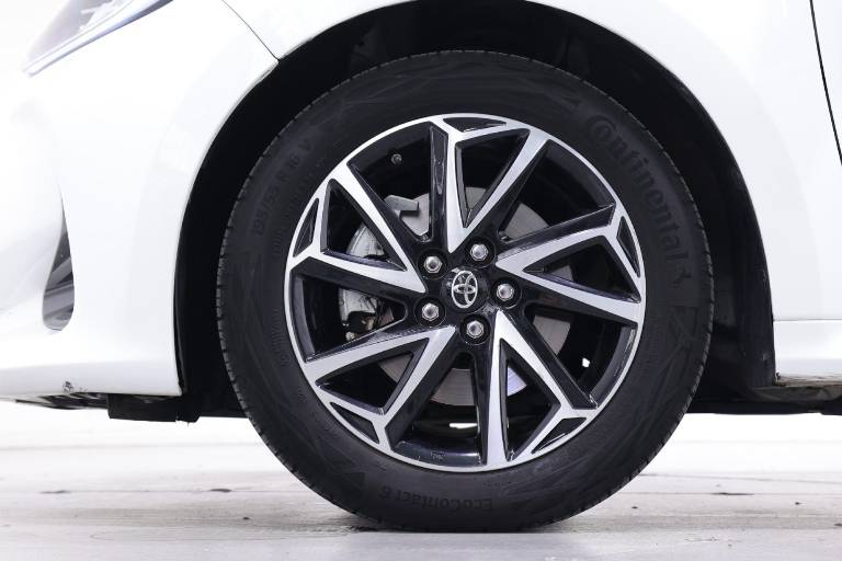 TOYOTA Yaris 14