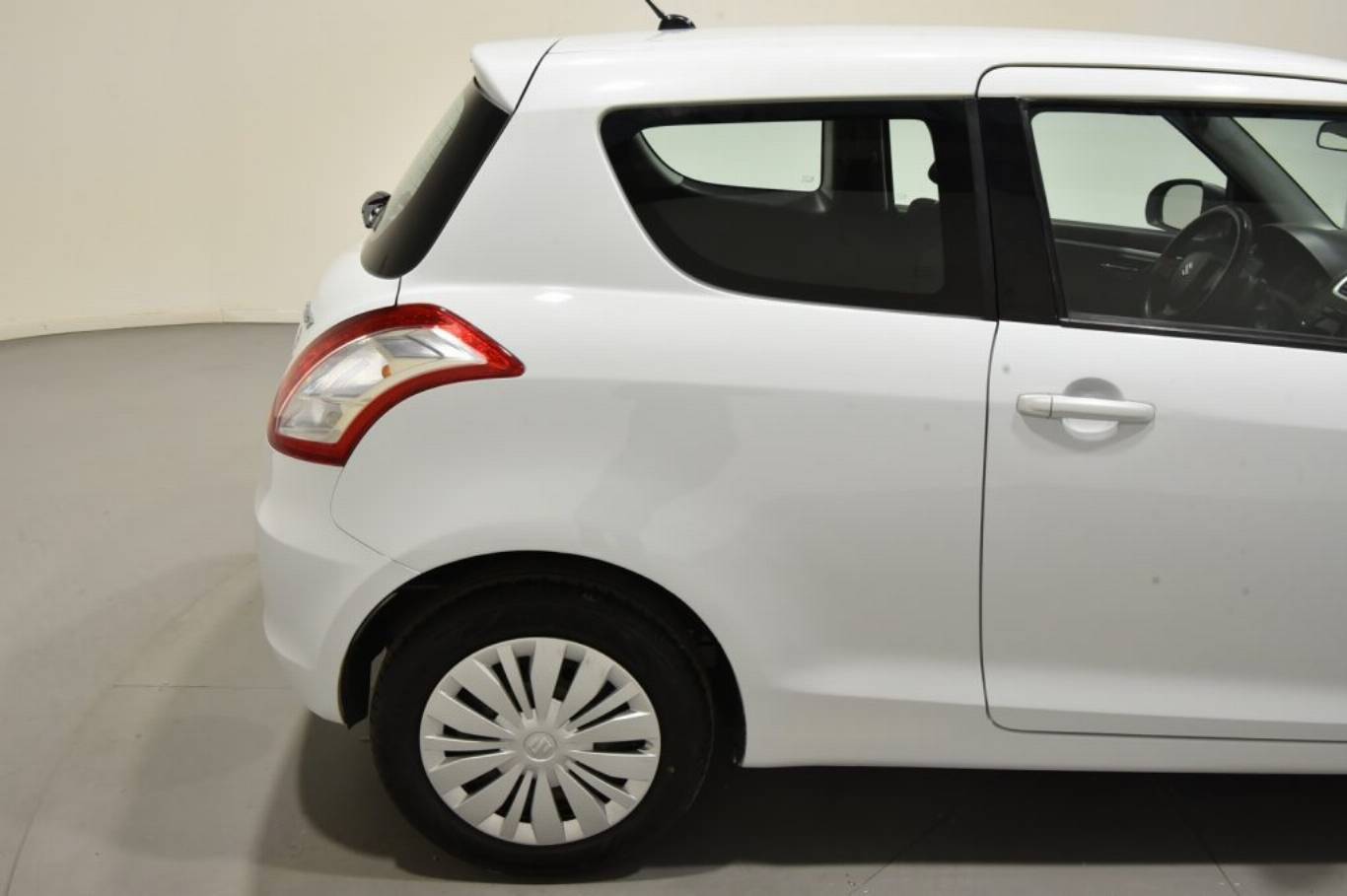 SUZUKI Swift 42