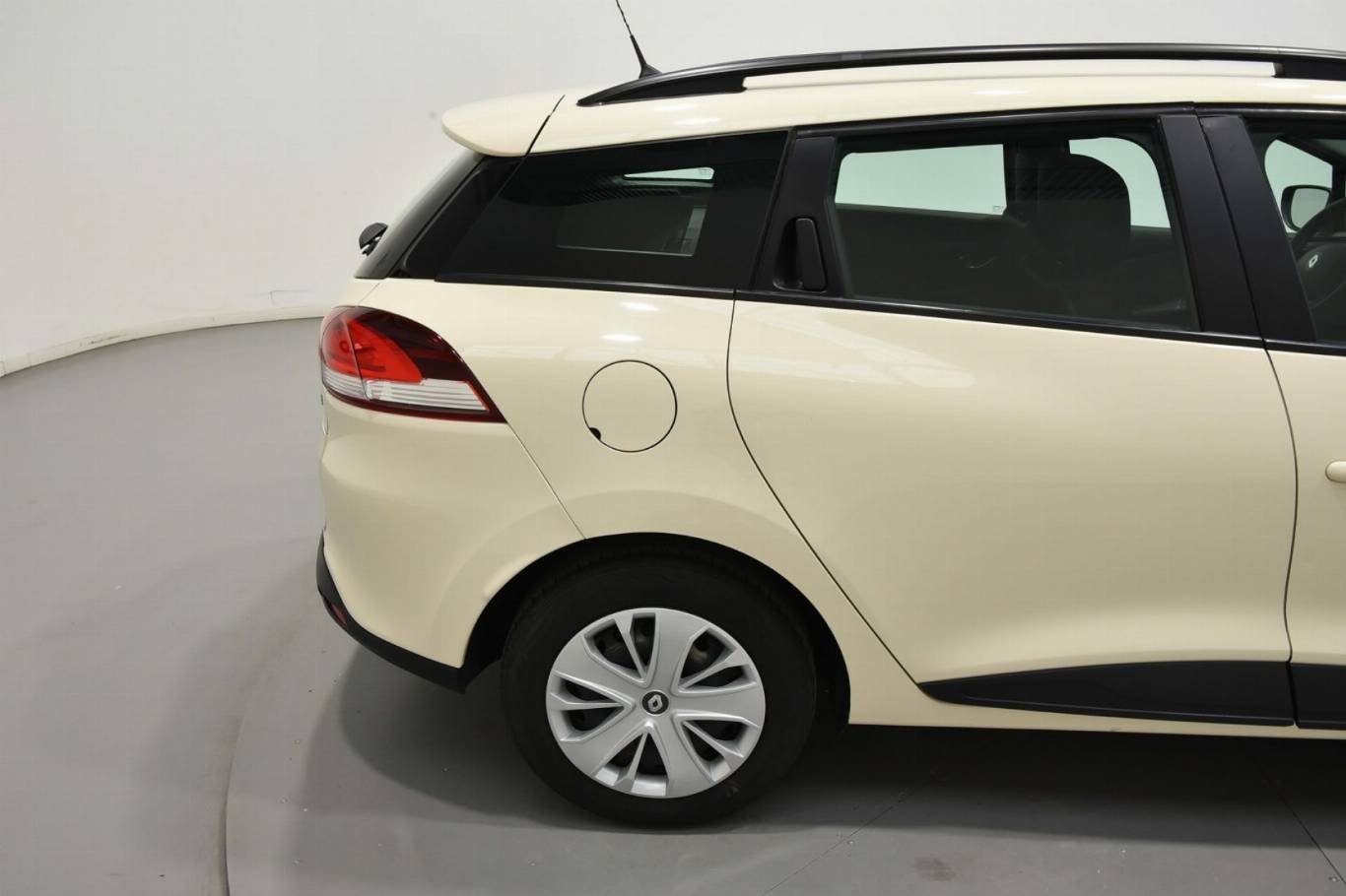 RENAULT Clio 41
