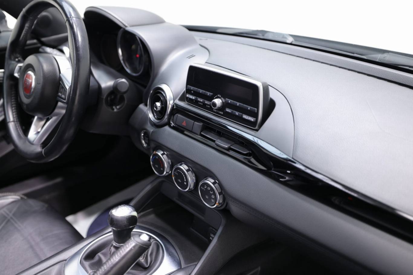 FIAT 124 Spider 41