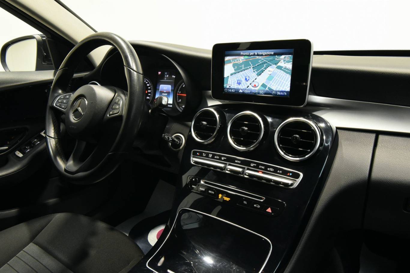 MERCEDES-BENZ C 220 24