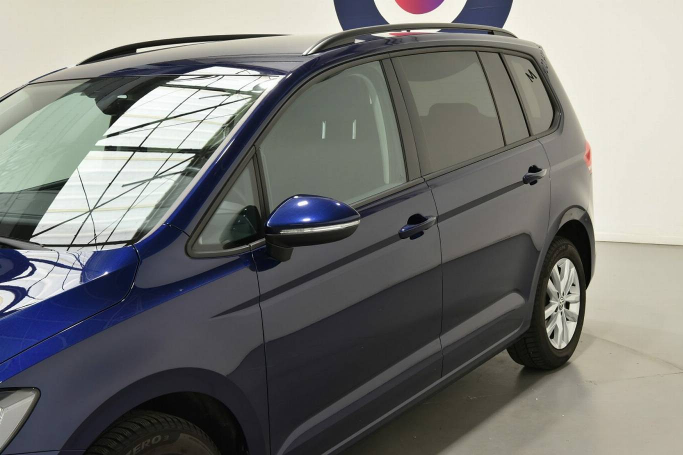 VOLKSWAGEN Touran 43