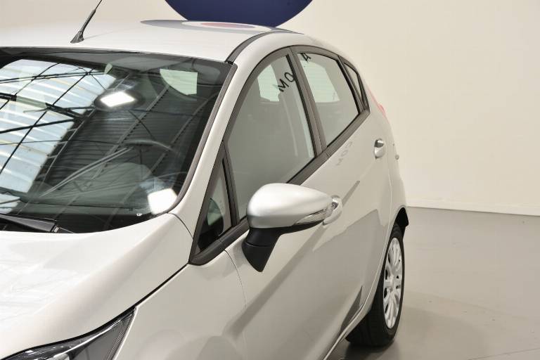 FORD Fiesta 51