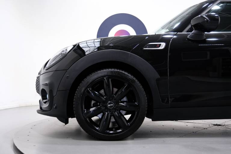 MINI Cooper Clubman 19