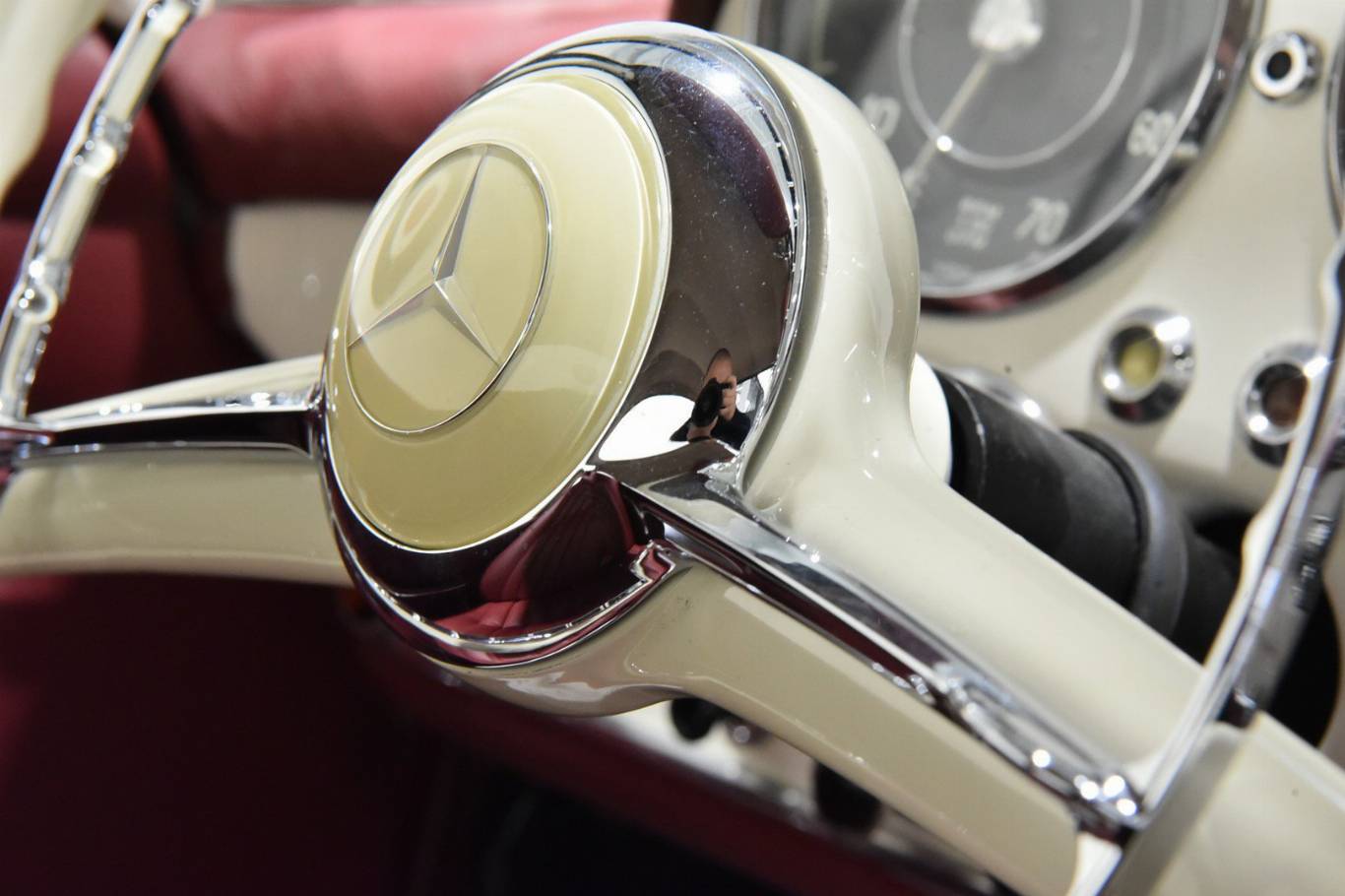 MERCEDES-BENZ 190 22