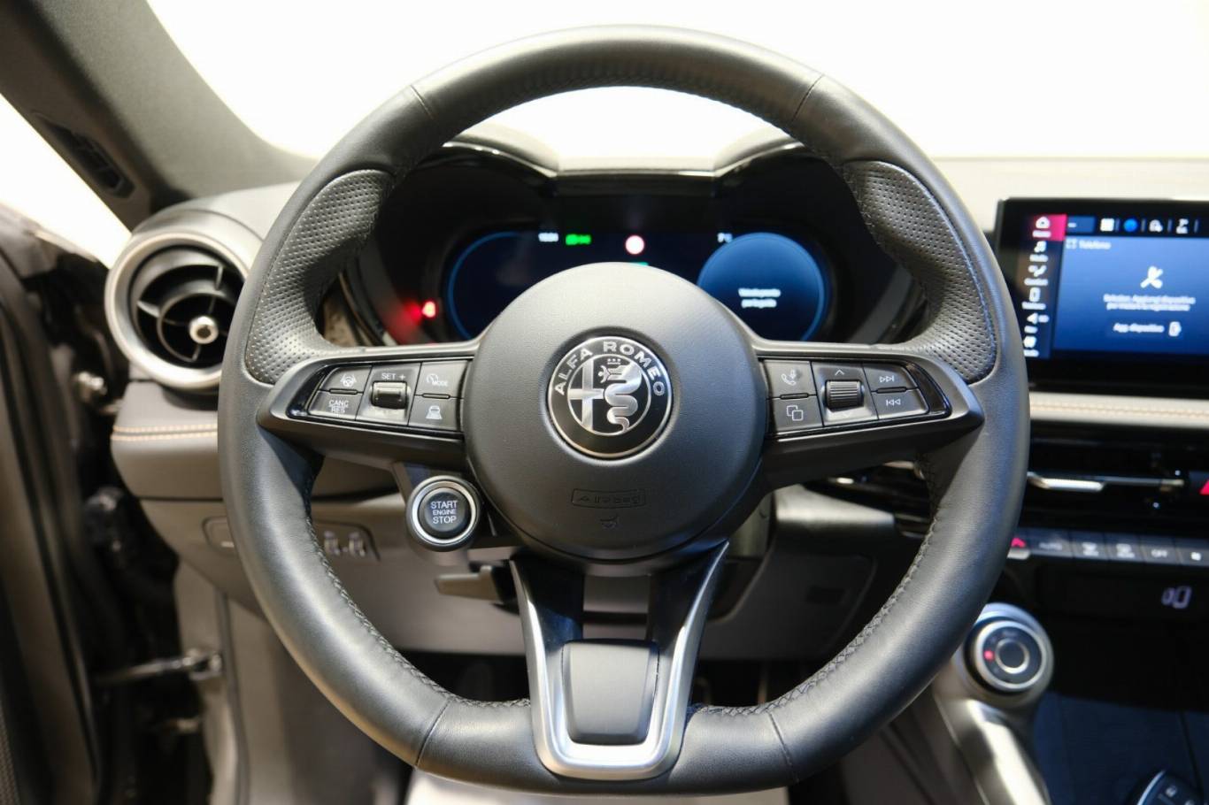 ALFA ROMEO Tonale 7
