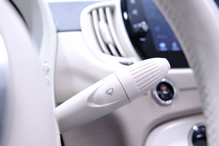 FIAT 500C 24
