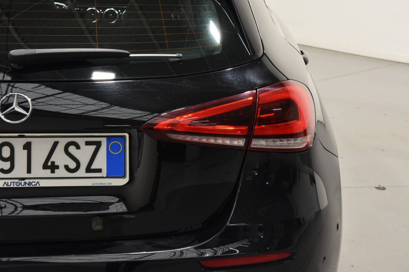 MERCEDES-BENZ A 180 15