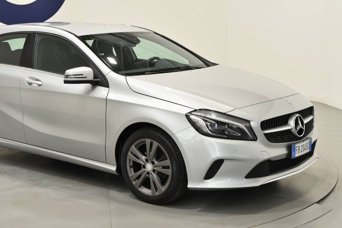 MERCEDES-BENZ A 180 15