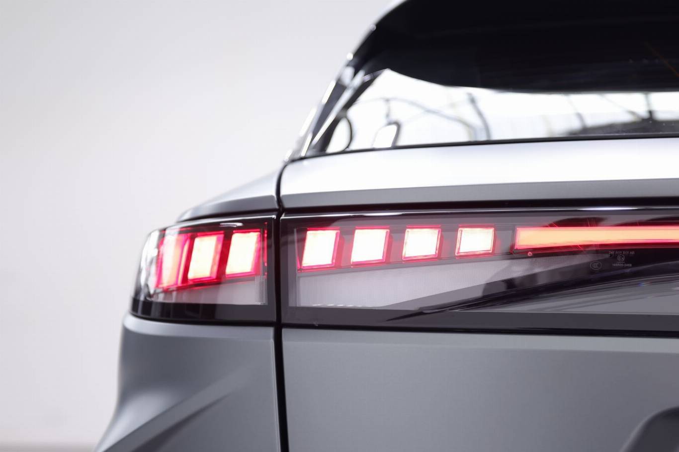 OMODA Omoda 9 Superhybrid 56