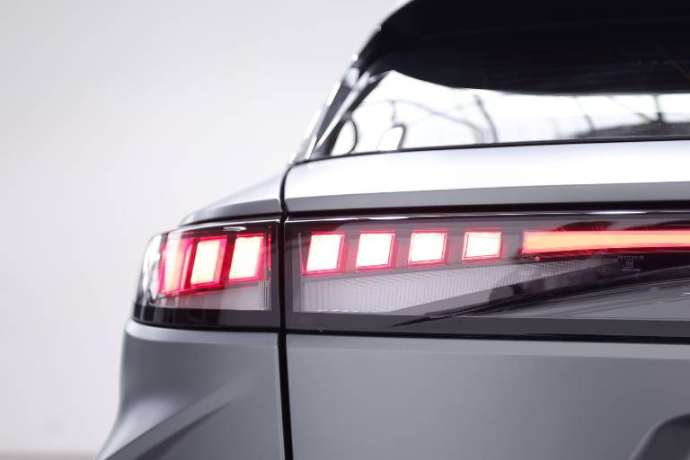 OMODA Omoda 9 Superhybrid 56