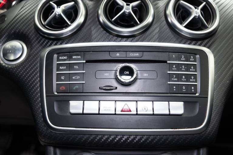 MERCEDES-BENZ A 180 26