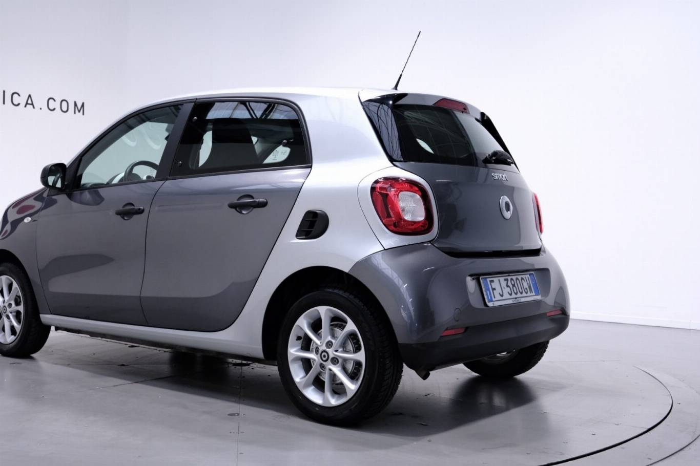 SMART ForFour 54