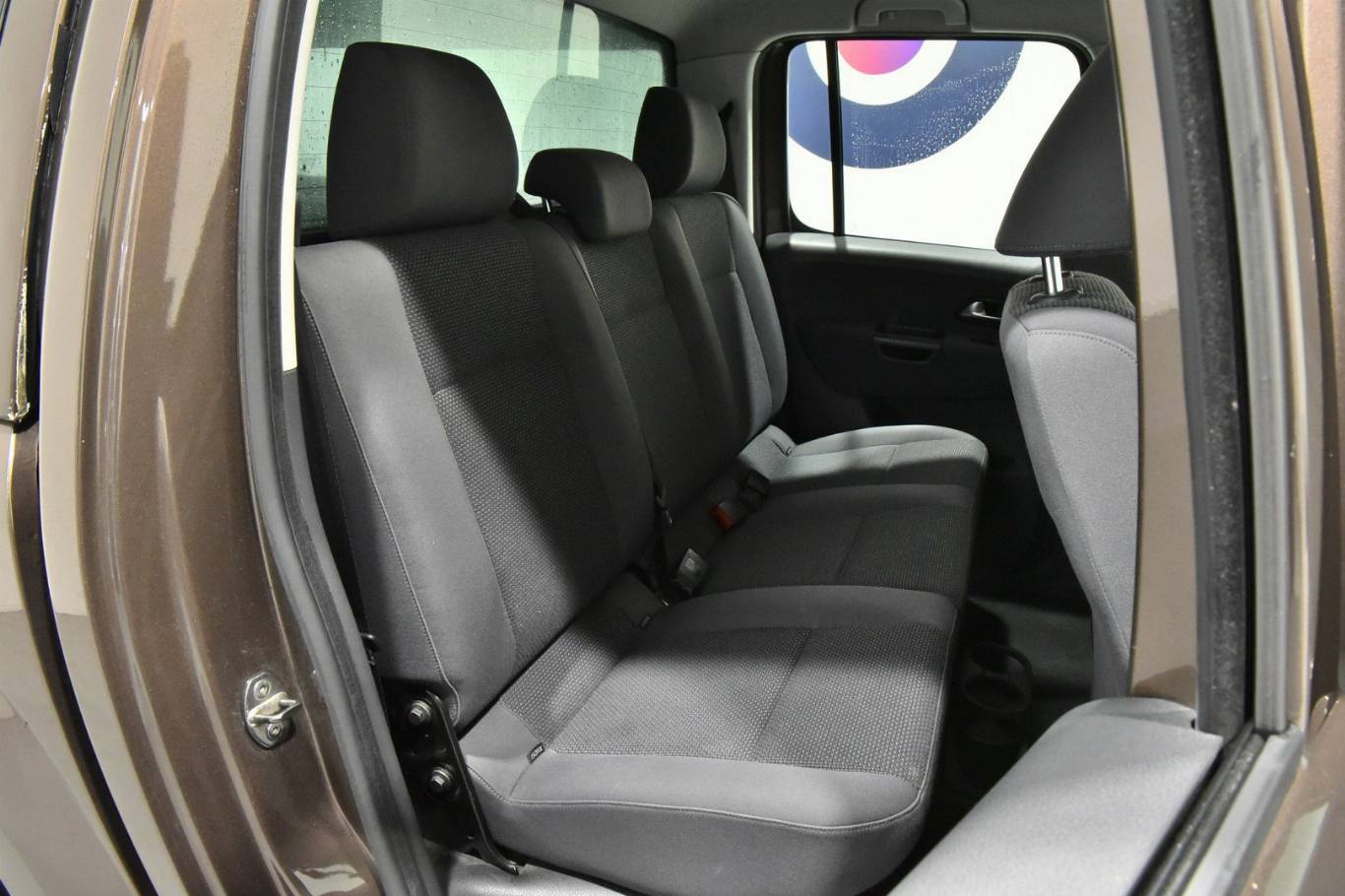 VOLKSWAGEN Amarok 25