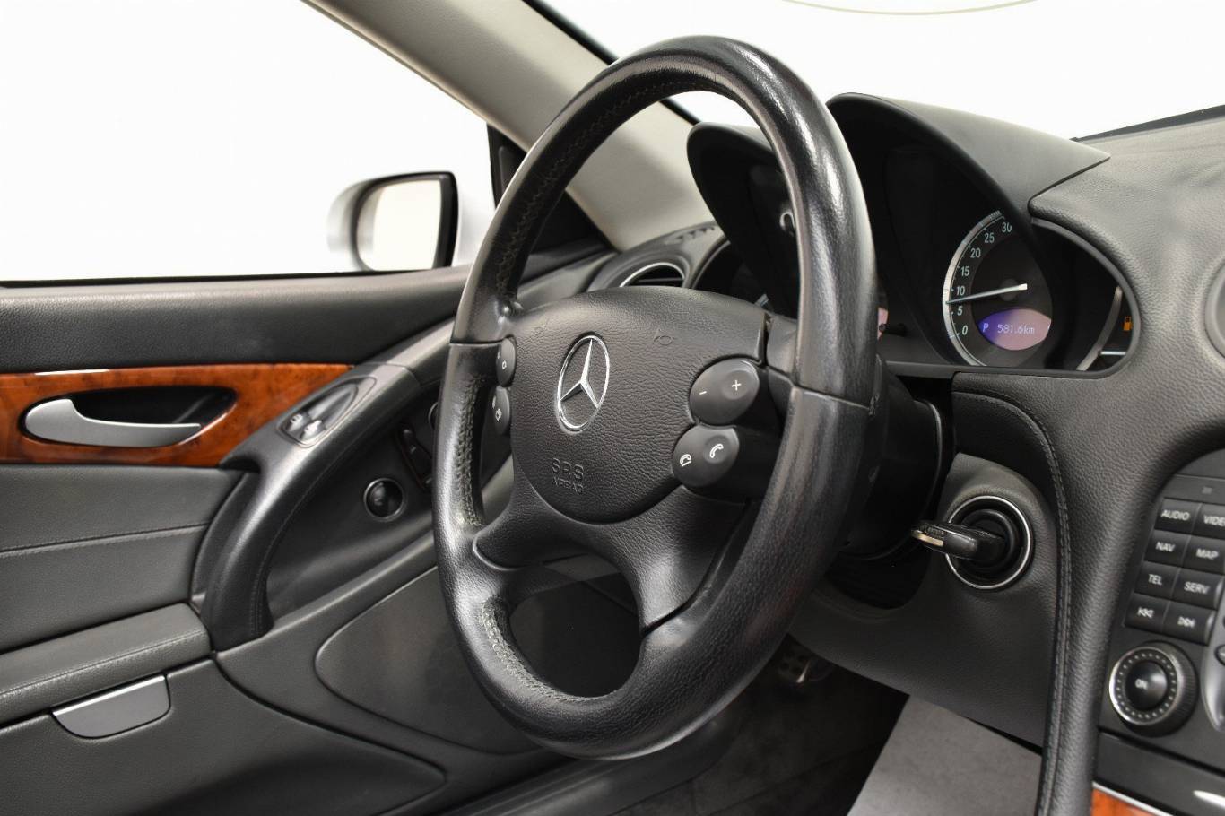 MERCEDES-BENZ SL 350 23