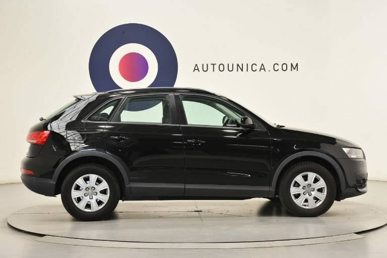 AUDI Q3 4