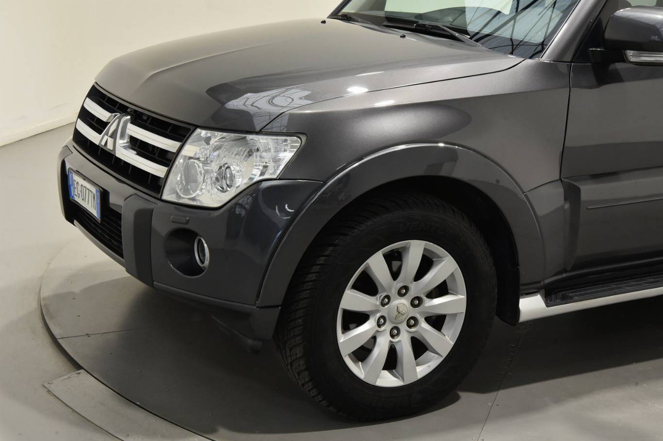 MITSUBISHI Pajero 15