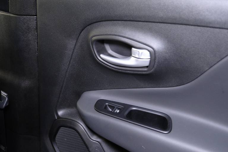 JEEP Renegade 43