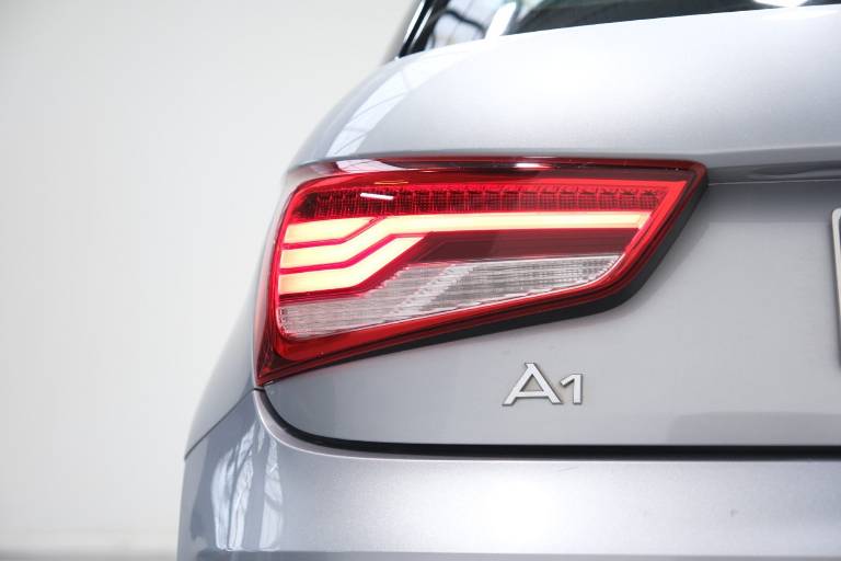 AUDI A1 45
