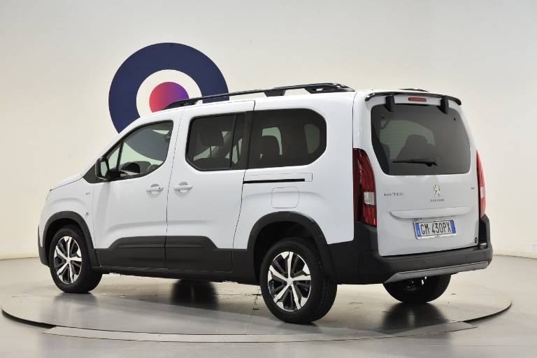 PEUGEOT Rifter 2