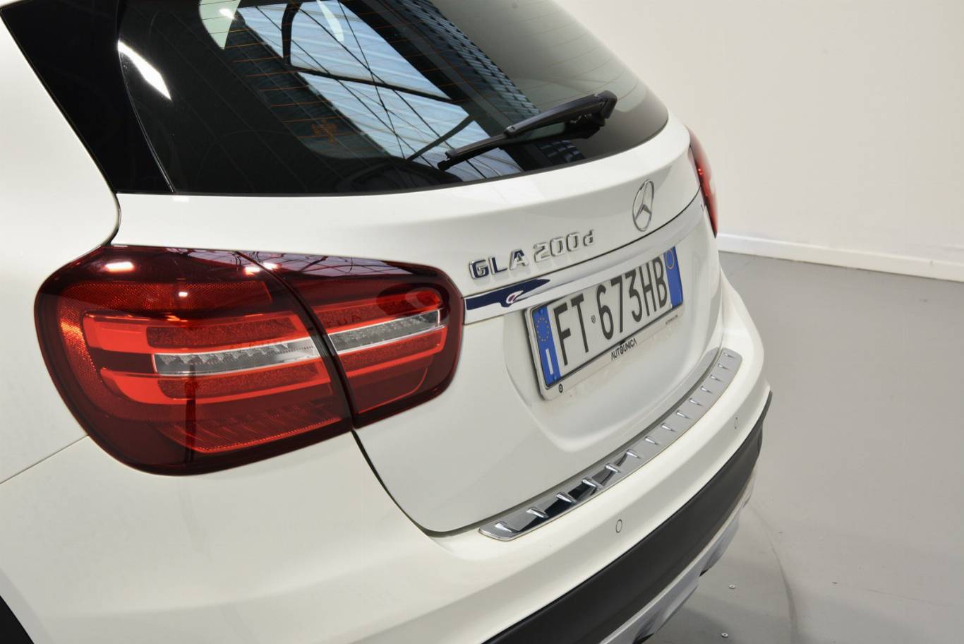 MERCEDES-BENZ GLA 200 58