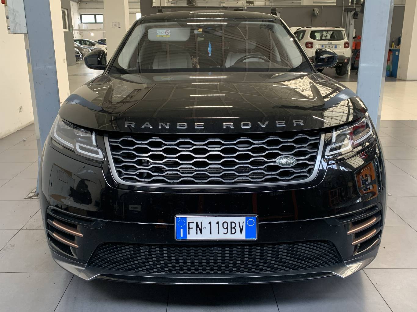 LAND ROVER Range Rover Velar 2