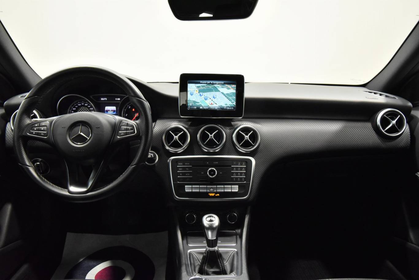 MERCEDES-BENZ A 180 21