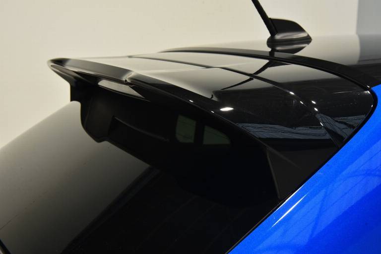 PEUGEOT 208 57