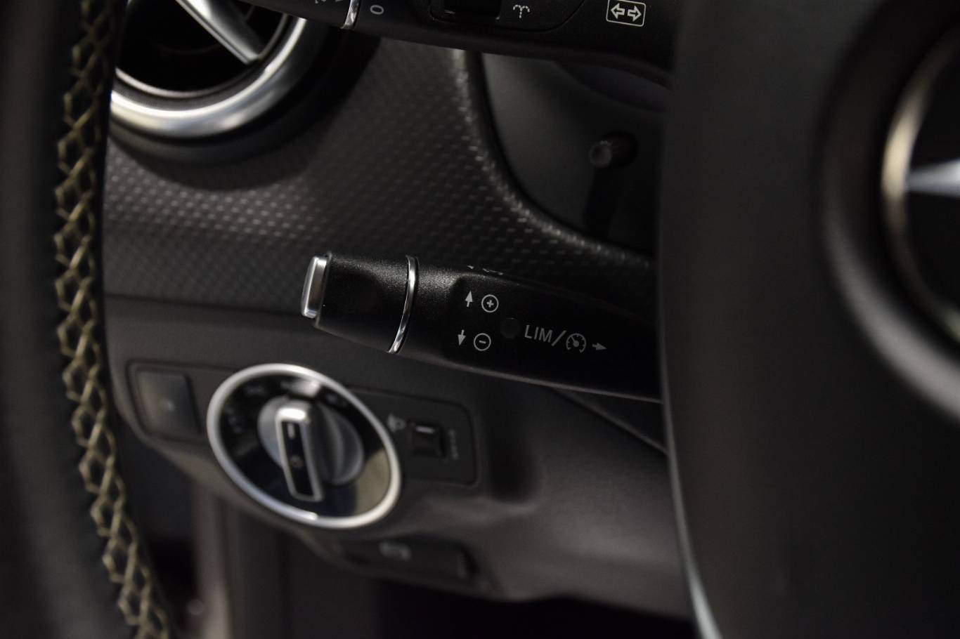 MERCEDES-BENZ A 180 20