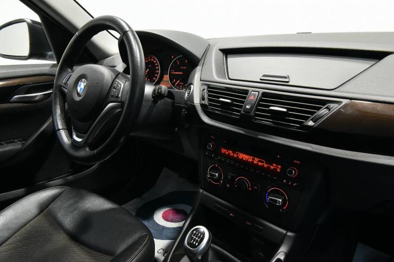 BMW X1 48