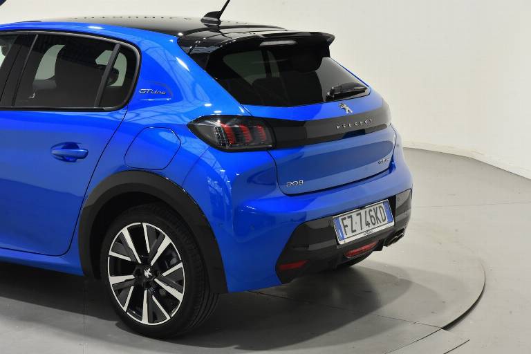 PEUGEOT 208 35