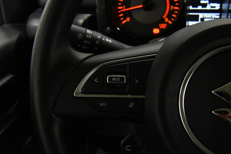 SUZUKI Jimny 7