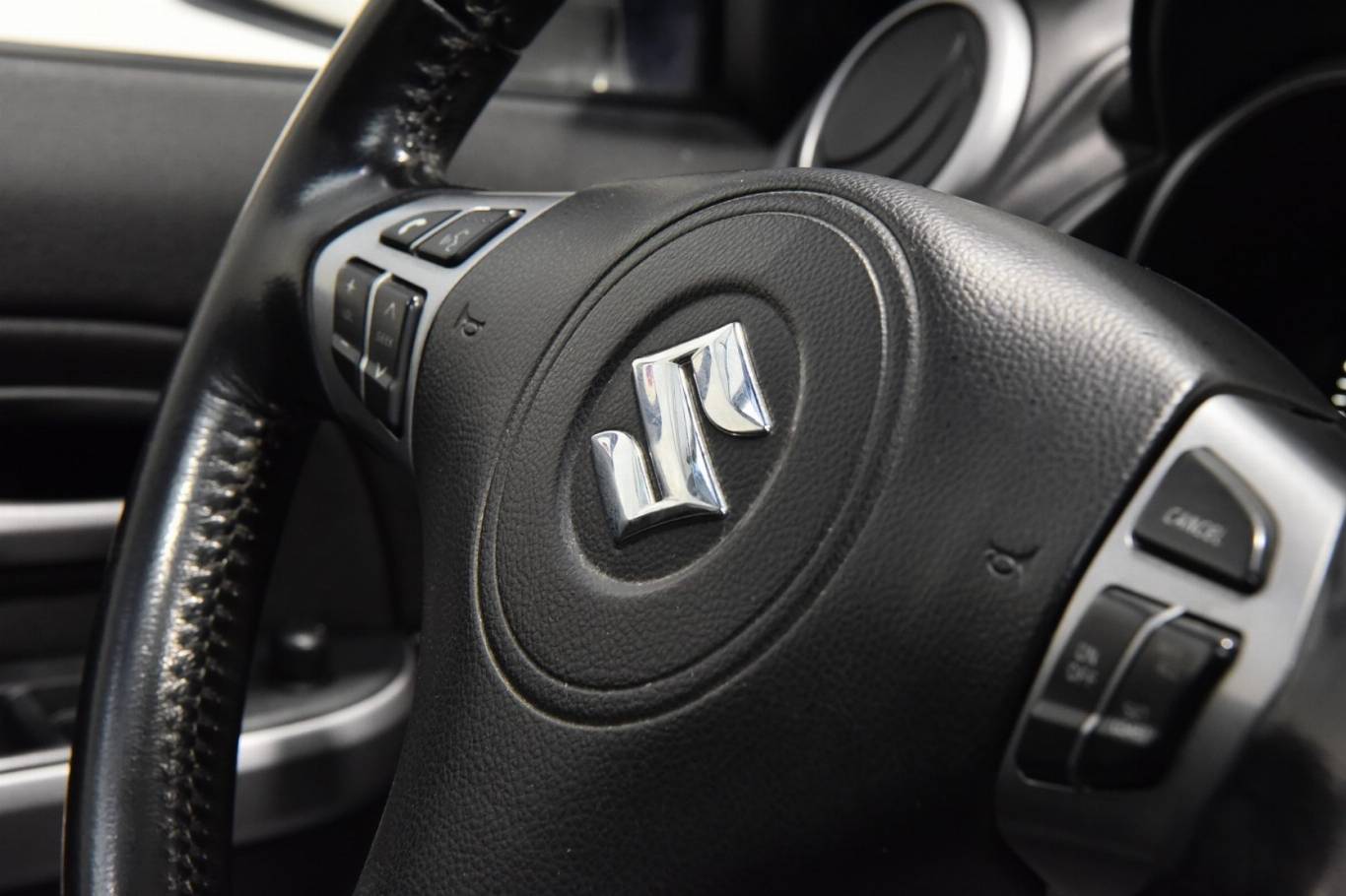 SUZUKI Grand Vitara 30