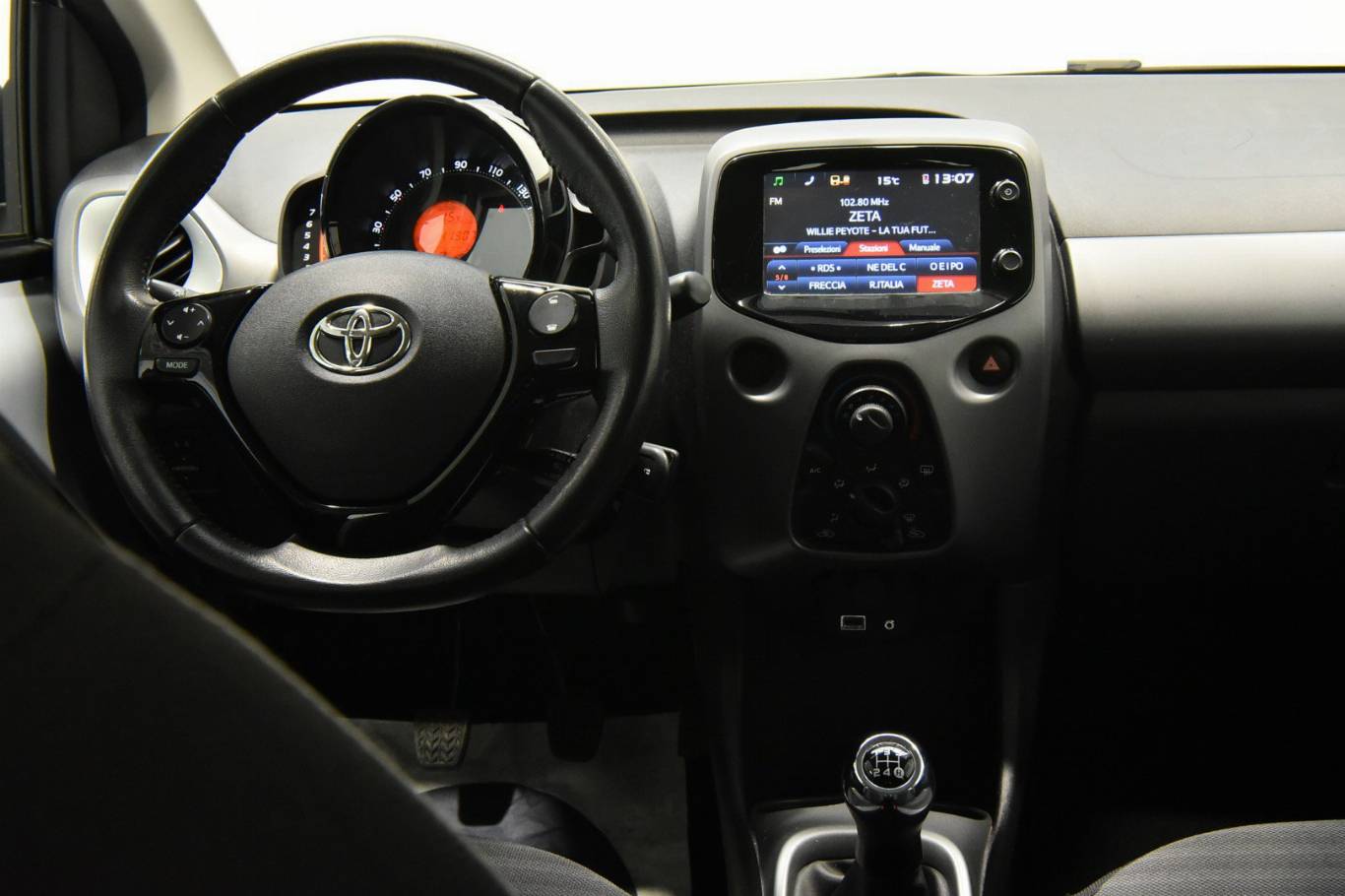 TOYOTA Aygo 23