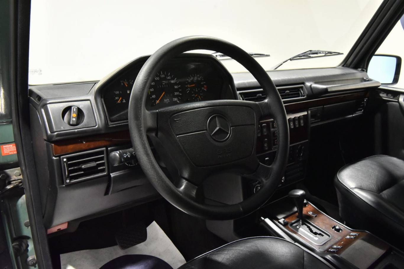 MERCEDES-BENZ G 320 3