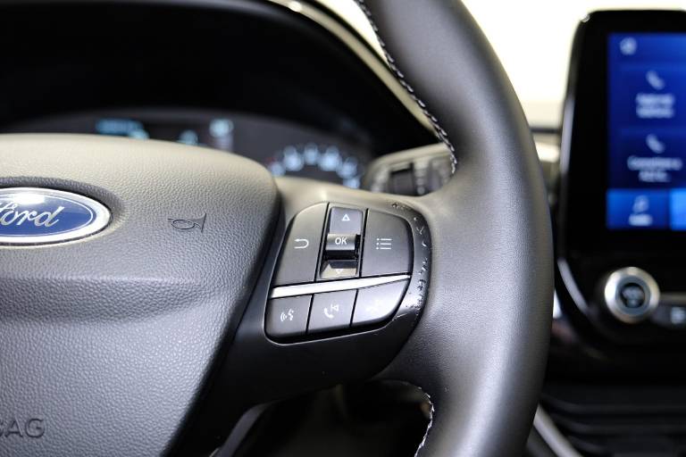 FORD Fiesta 21