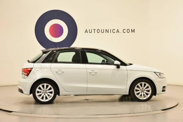 AUDI A1 31