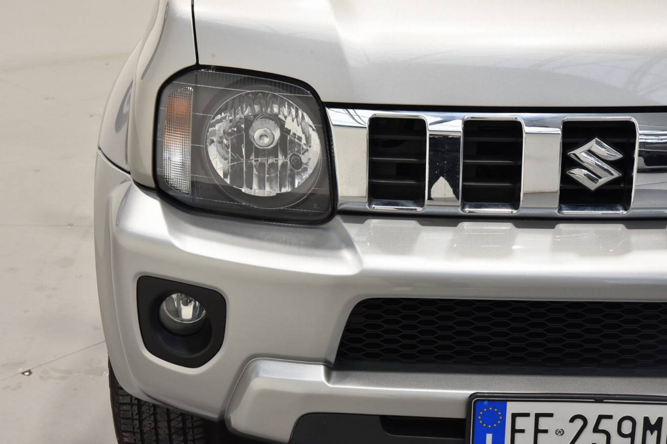 SUZUKI Jimny 27