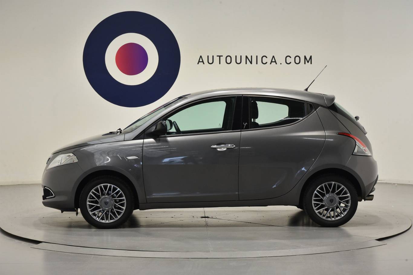 LANCIA Ypsilon 32