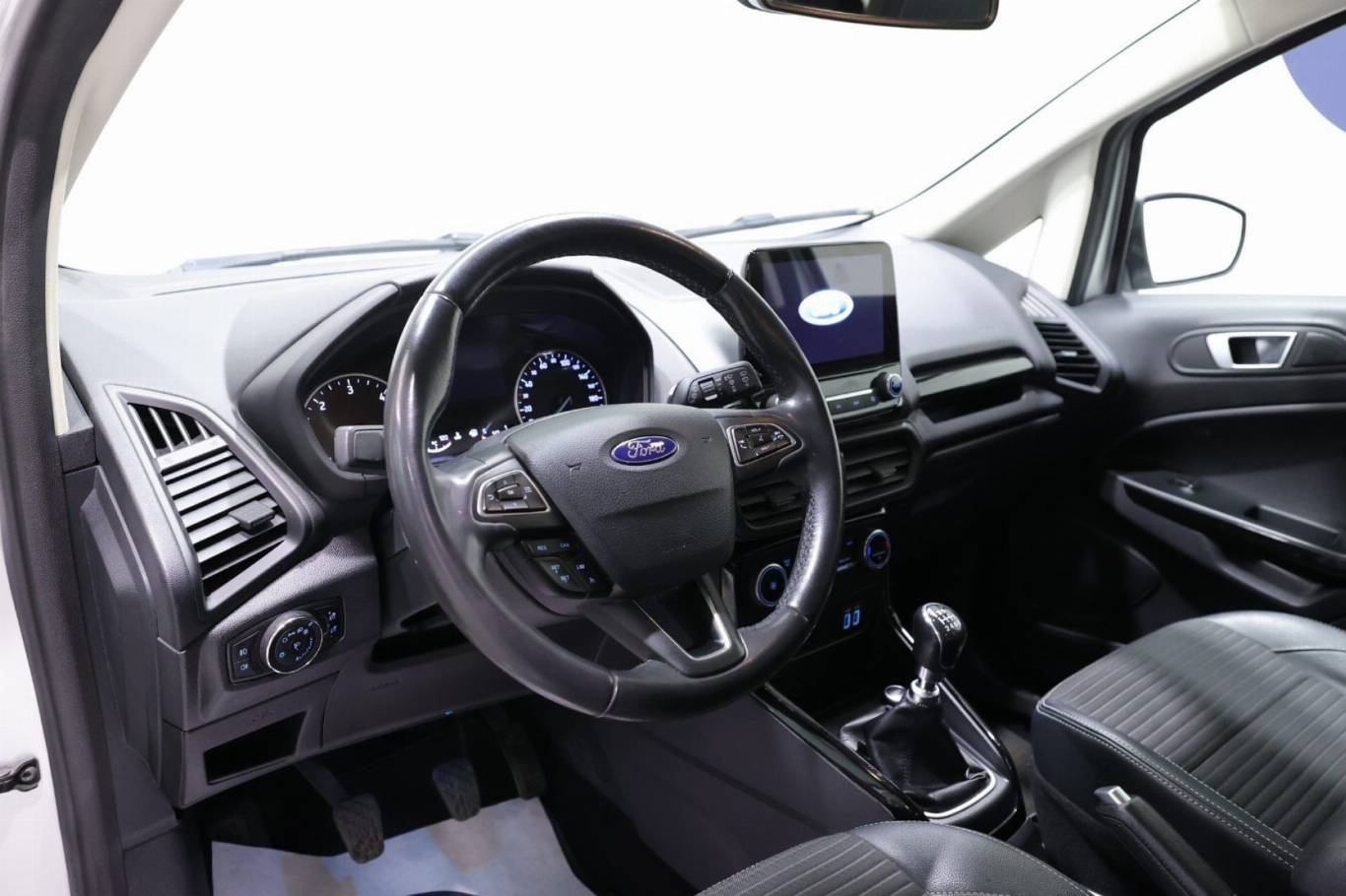 FORD EcoSport 5