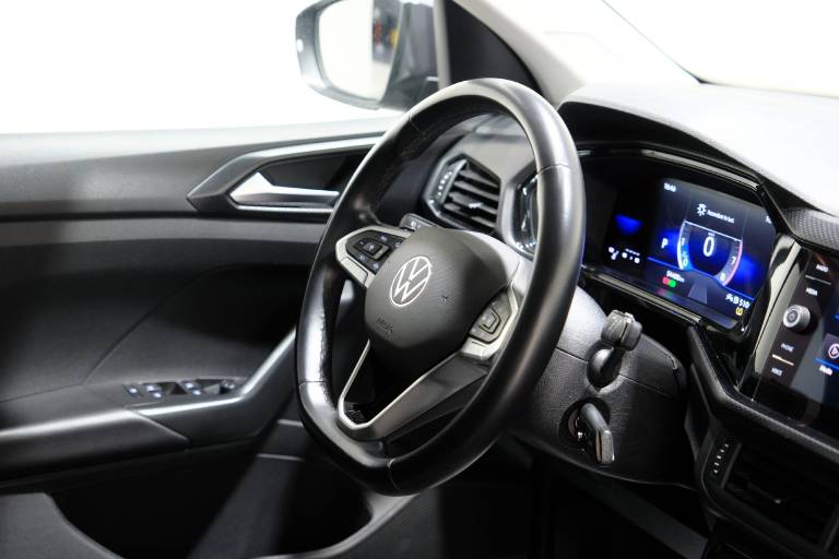 VOLKSWAGEN T-Cross 48