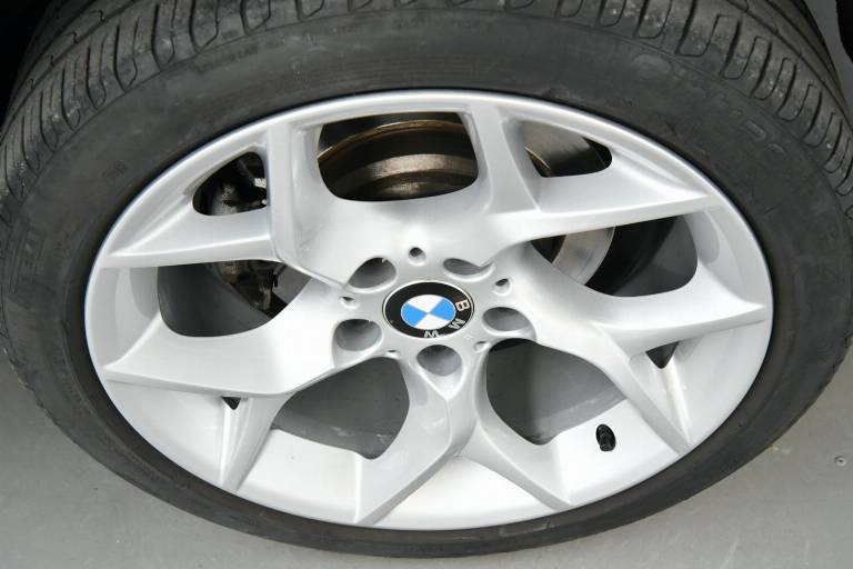 BMW X1 13